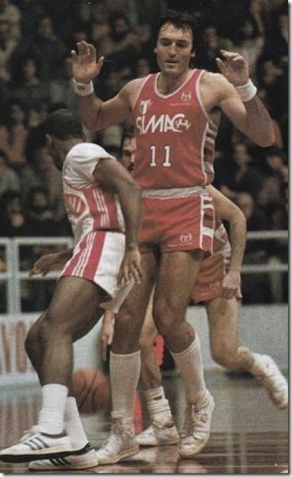 Blocco di Dino Meneghin